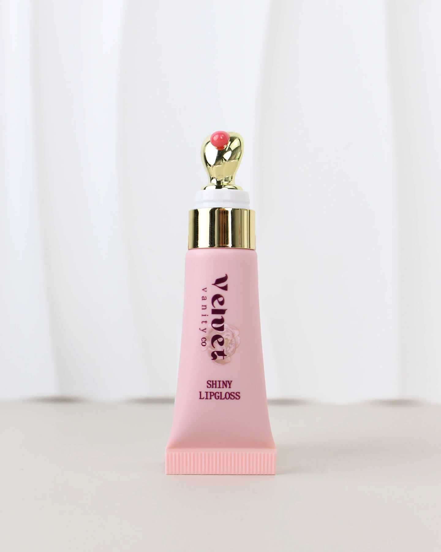 Shiny Lip Gloss - Image 2
