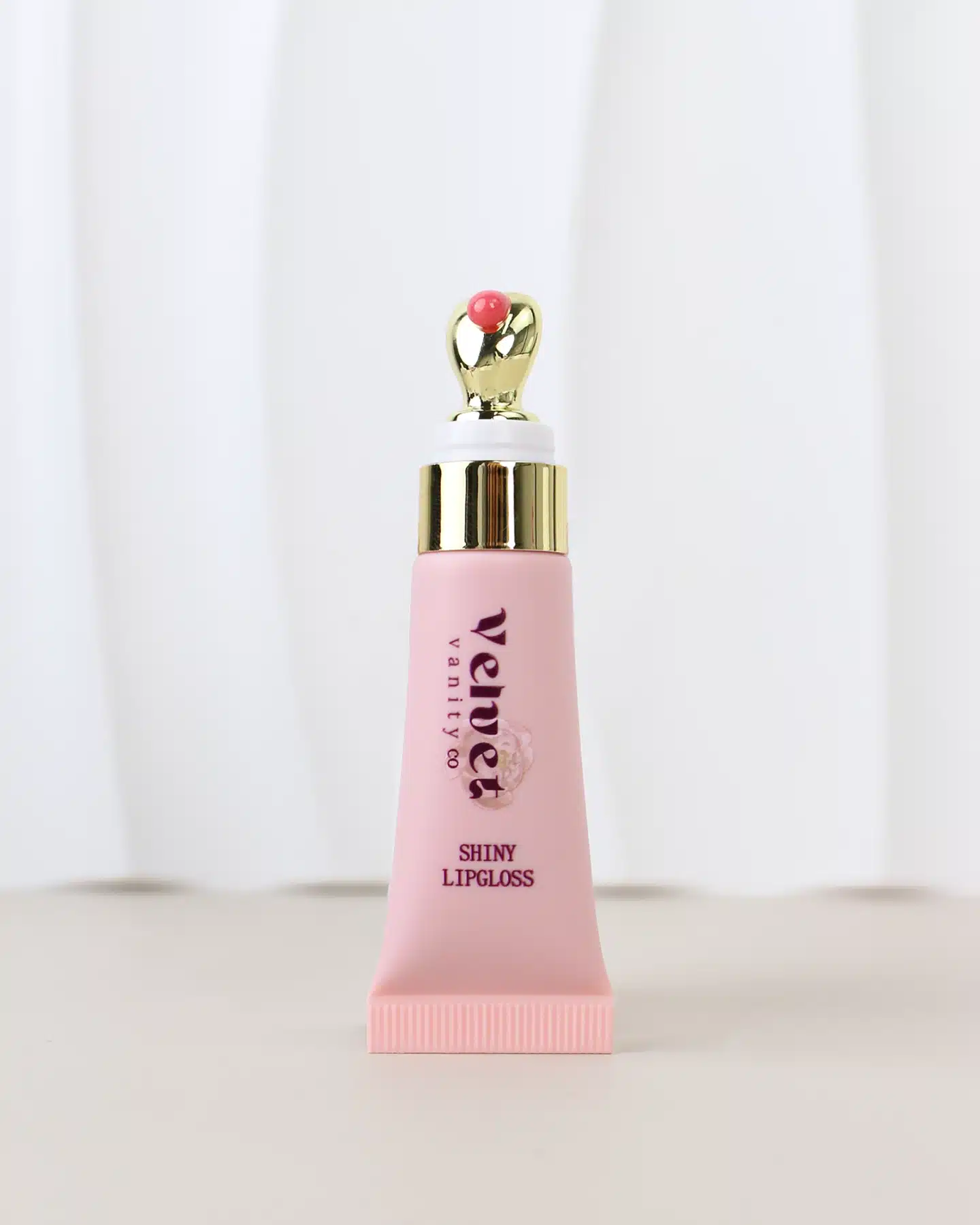 Shiny Lip Gloss - Image 3
